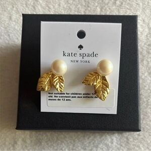 Kate Spade Pearl and Gold Leaf Earrings :: New